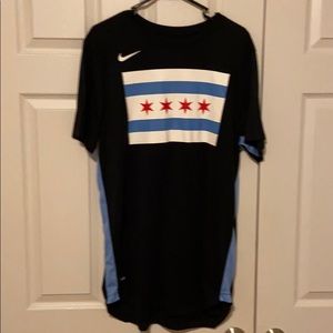 Nike dri fit Chicago Bulls large tee
